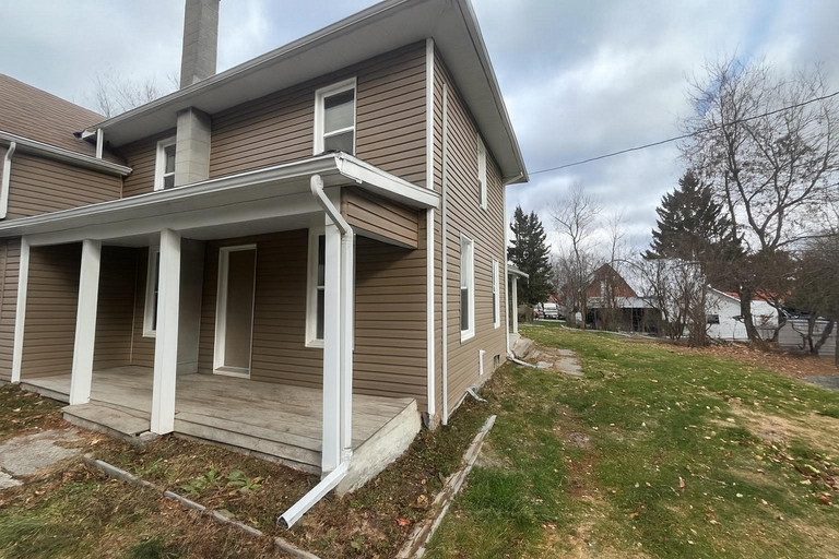 21 Sidings Street - 3 bed, 1 bath