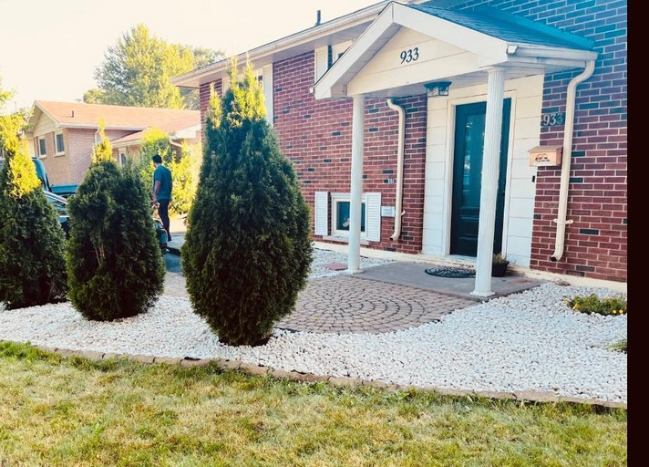 933 Auden Park Drive - Upper - 3 bed, 1 bath ALL INCLUSIVE