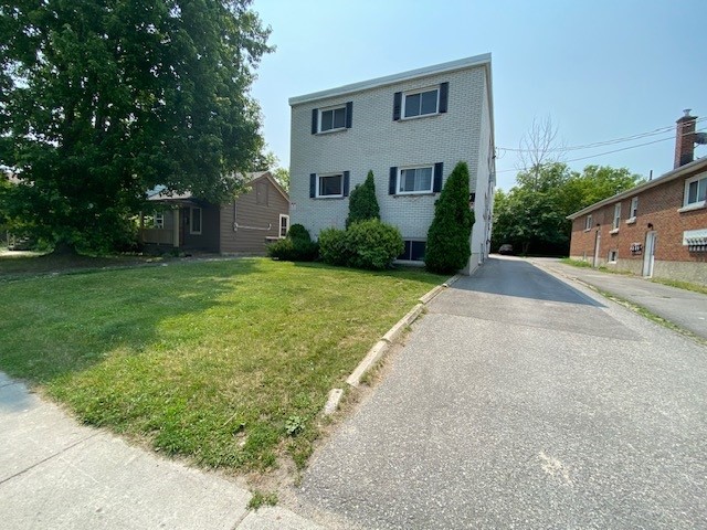 84 Joseph Street, Kingston, ON K7K 2H7 — photo 1