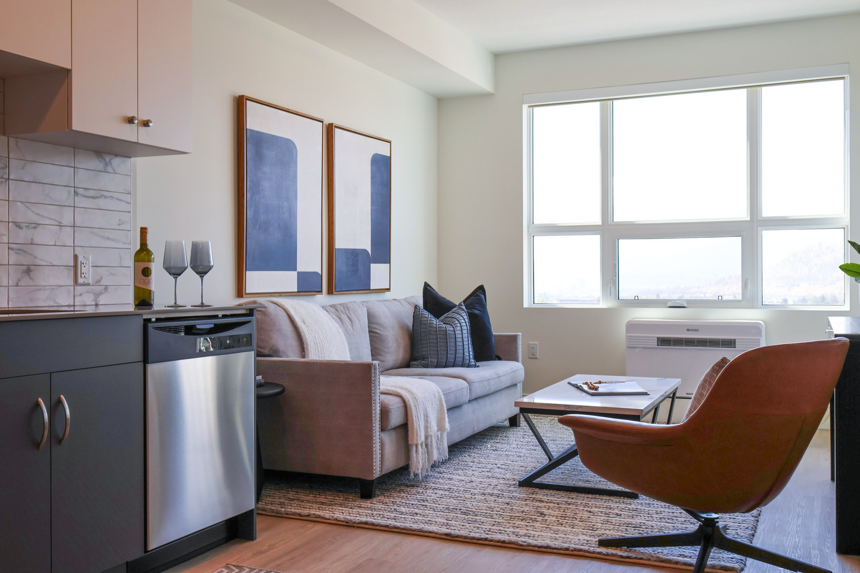 285 Dougall - Photo 6