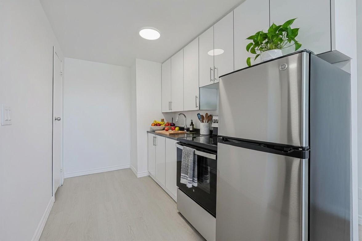 2204 Dufferin Street - Photo 16