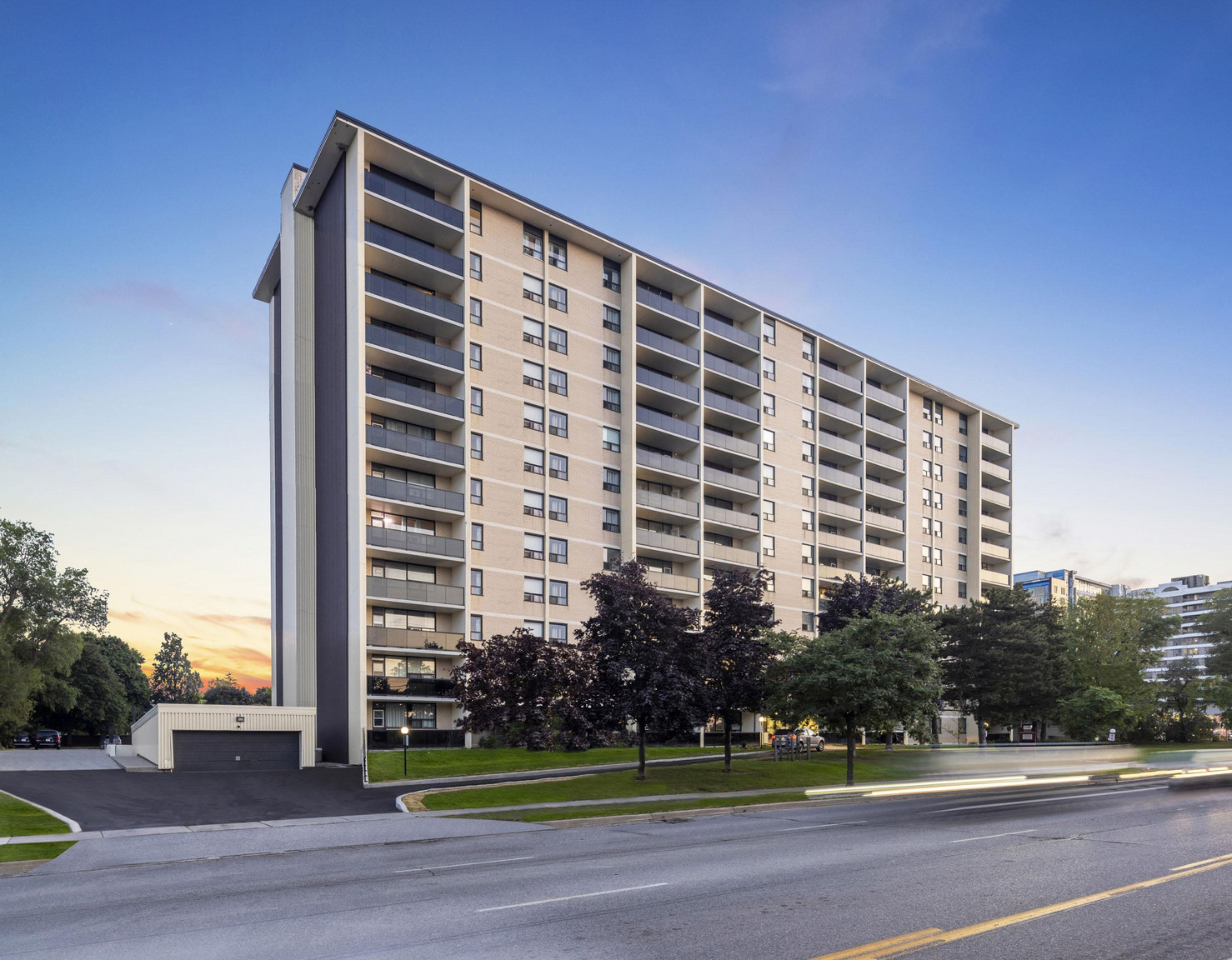 2185 Lawrence Avenue East - Photo 43