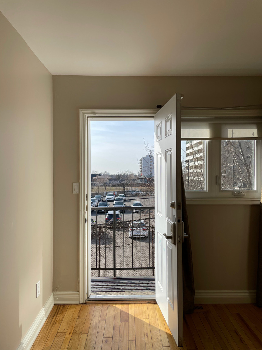 1739 Eglinton Avenue West - Photo 9