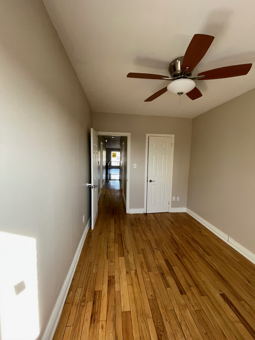 1739 Eglinton Avenue West - Photo 6