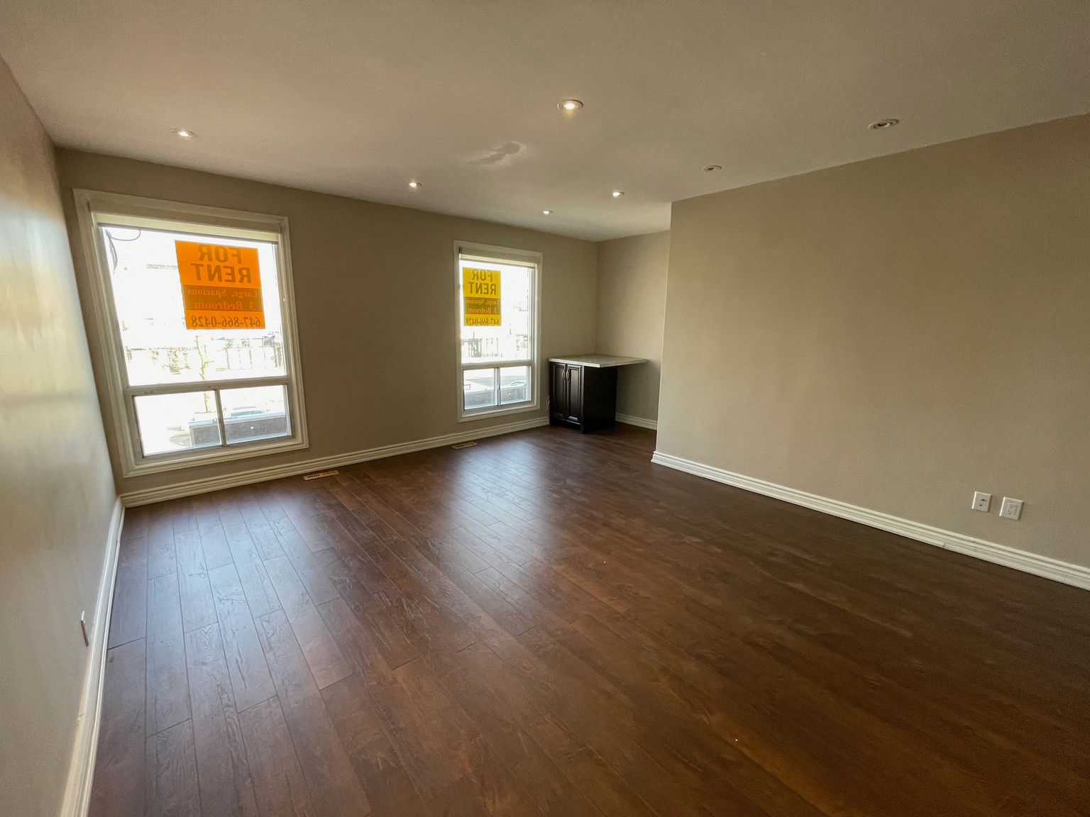 1739 Eglinton Avenue West - Photo 4