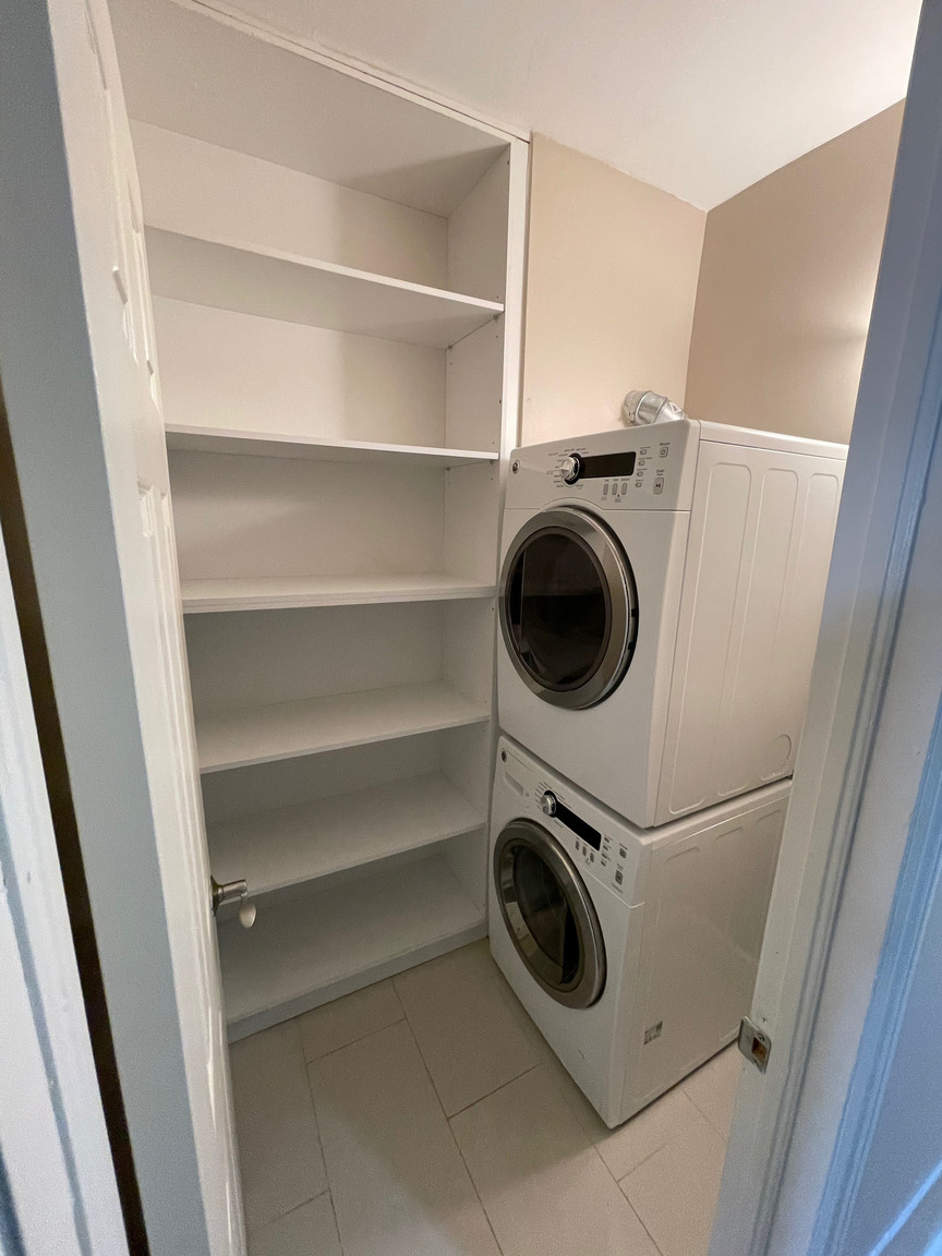 1739 Eglinton Avenue West - Photo 7