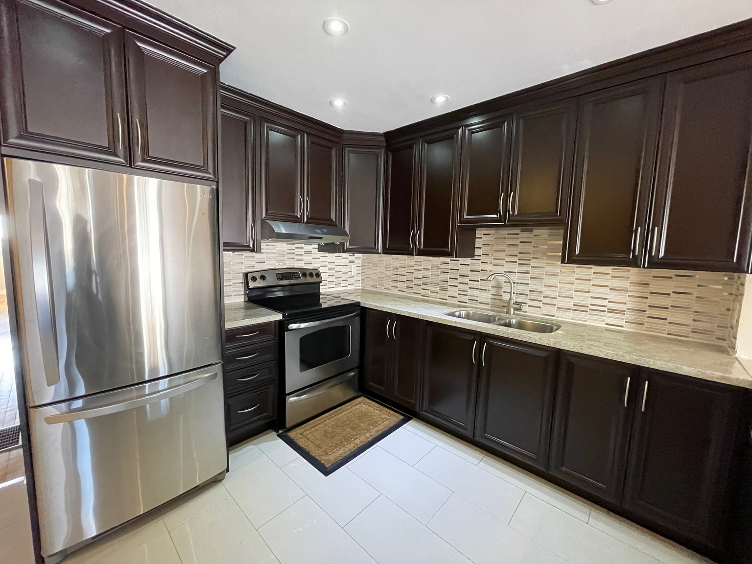 1739 Eglinton Avenue West - Photo 26
