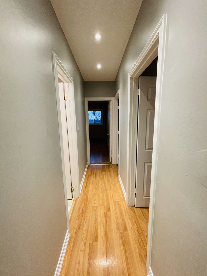 1739 Eglinton Avenue West - Photo 34