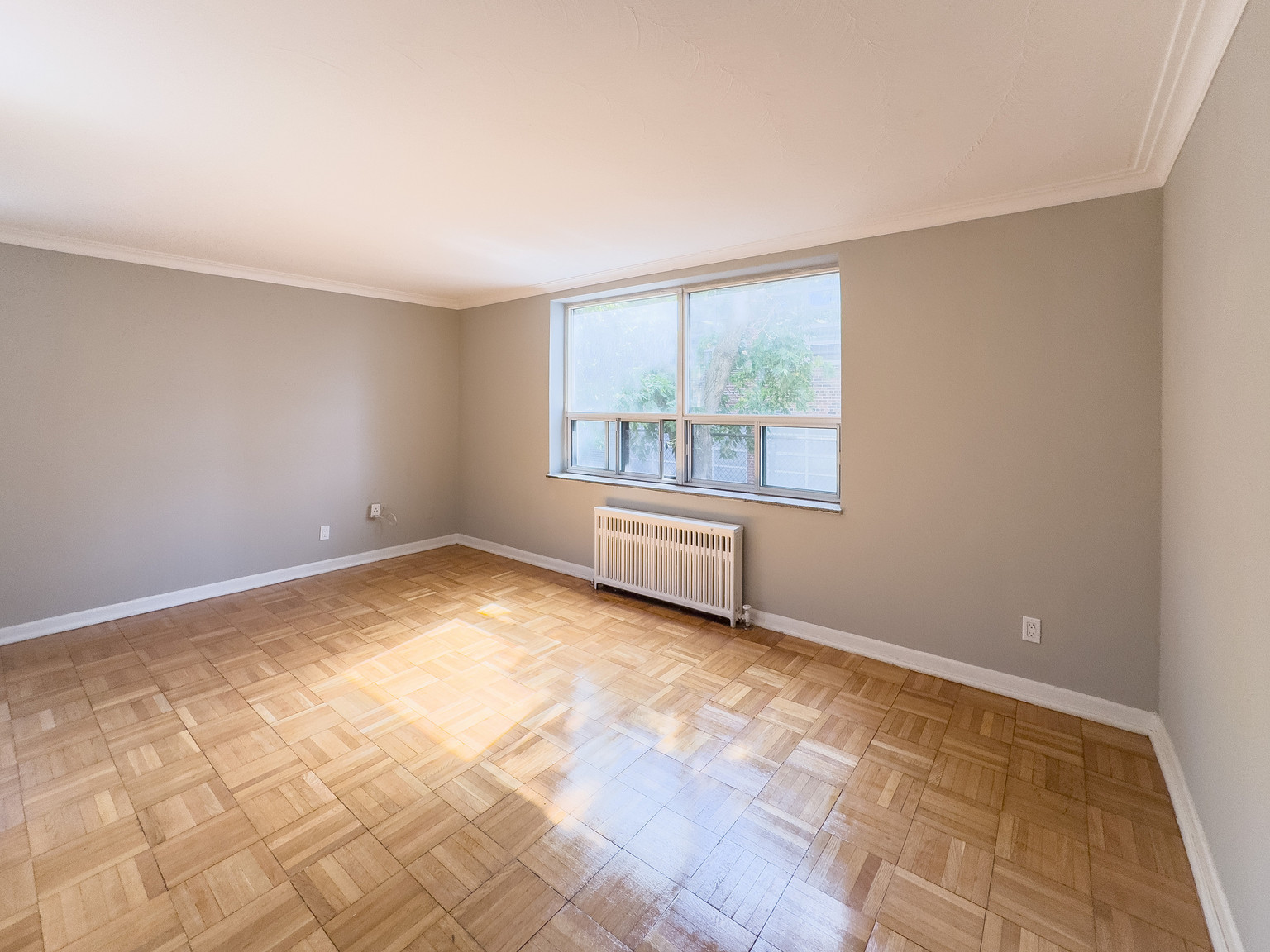 1675-1685 Eglinton Avenue West - Photo 2