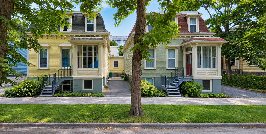 5677-83 Victoria Road