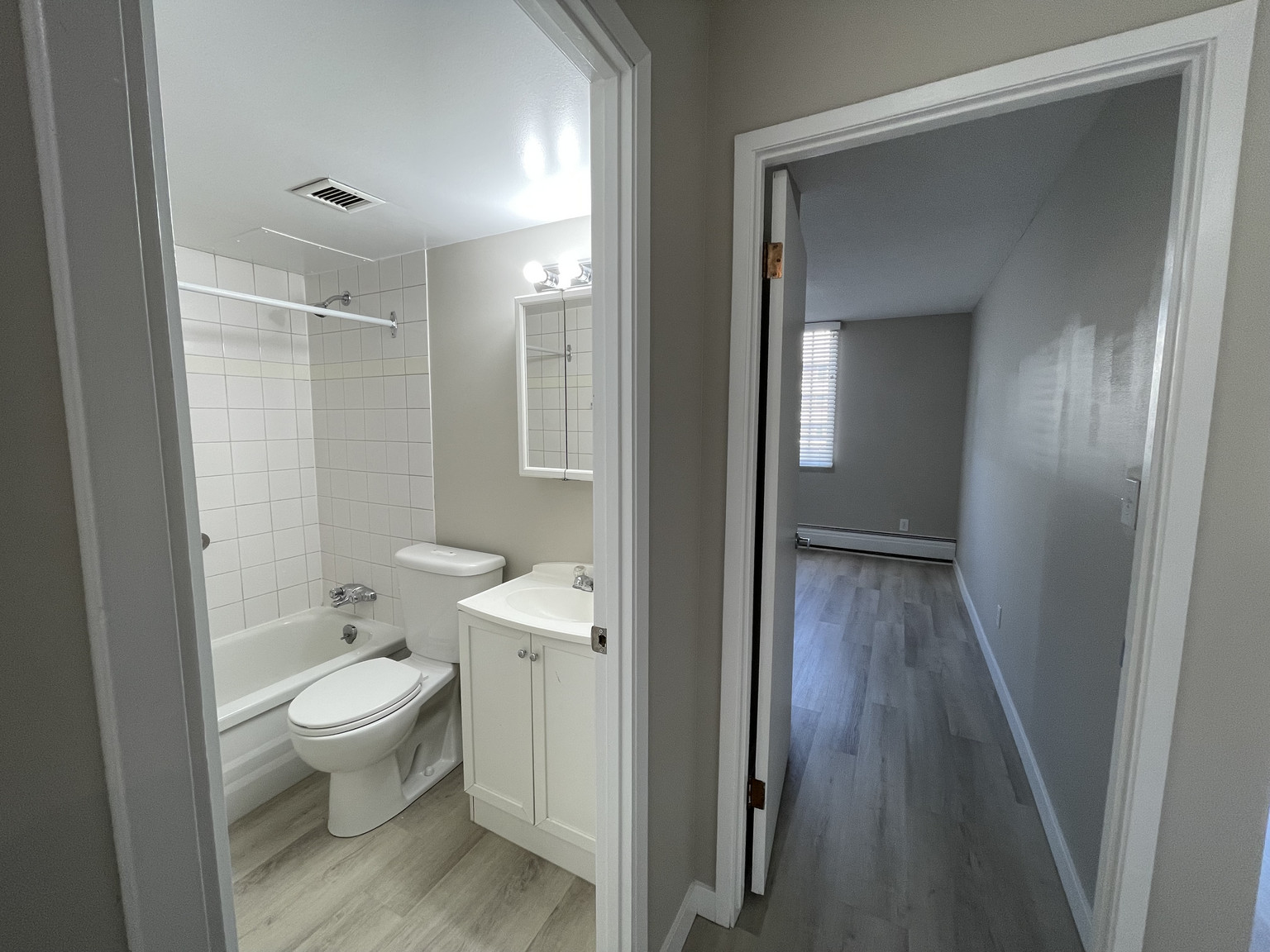 Prestige Apartments - Photo 15
