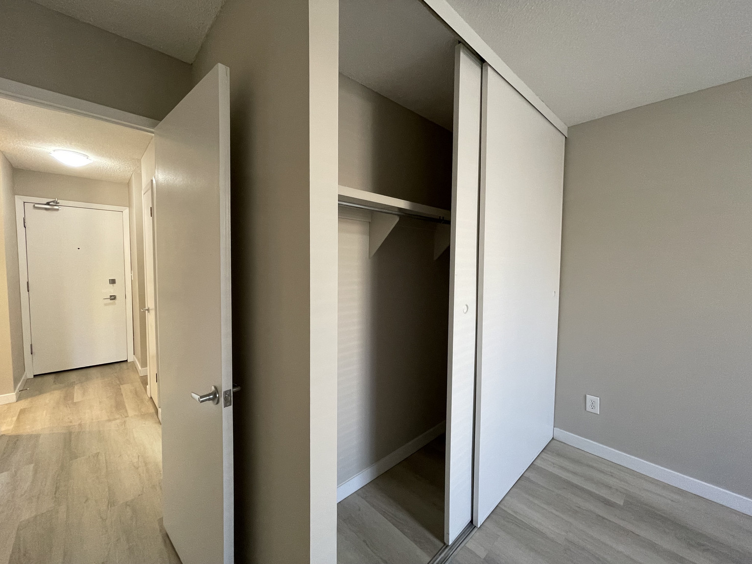 Prestige Apartments - Photo 21