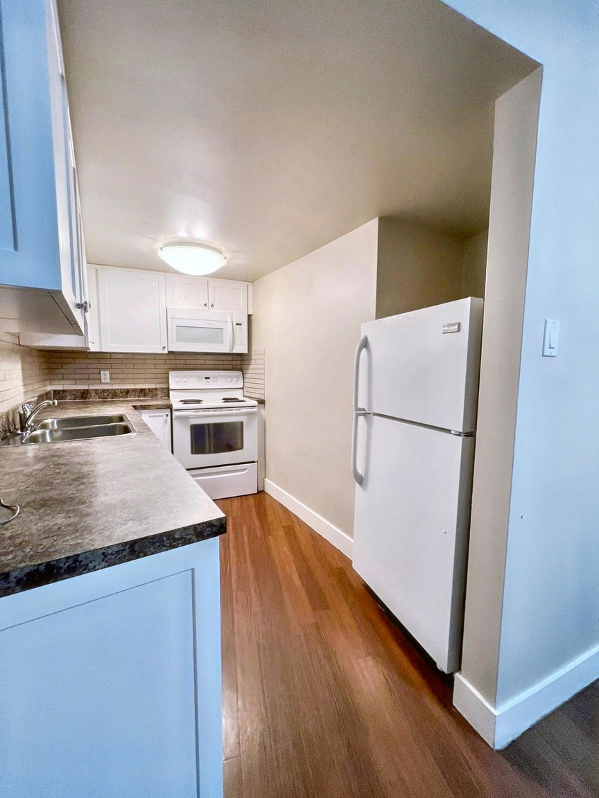 Heritage House Apartments - Photo 4