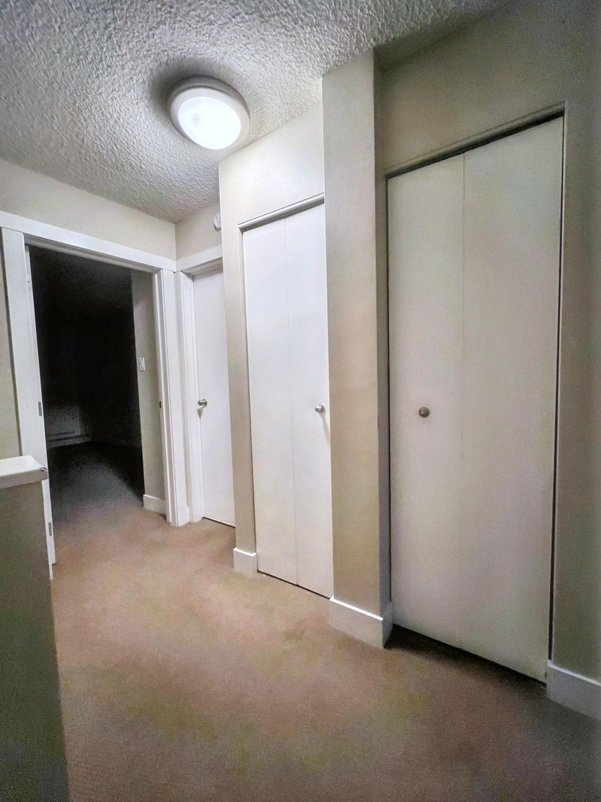 Heritage House Apartments - Photo 10