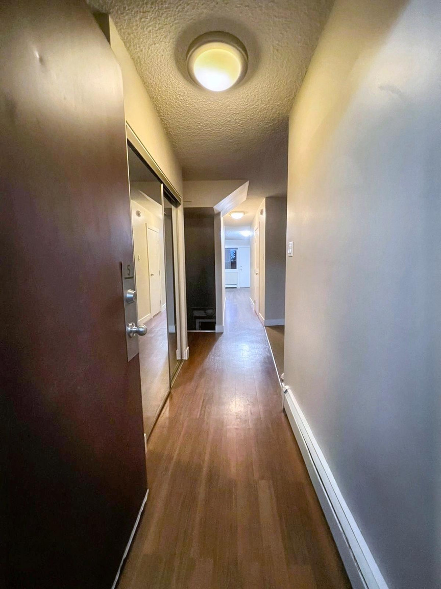Heritage House Apartments - Photo 8