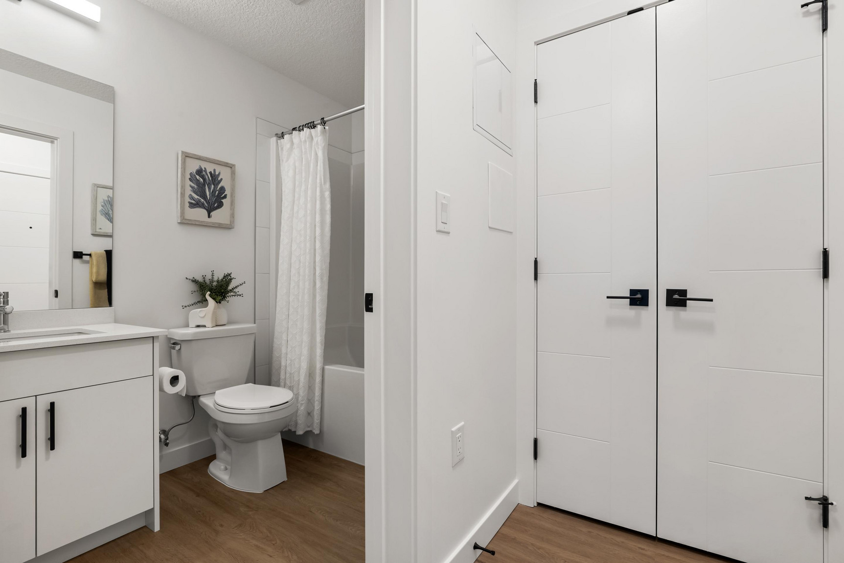 Bravo Apartments - Photo 16
