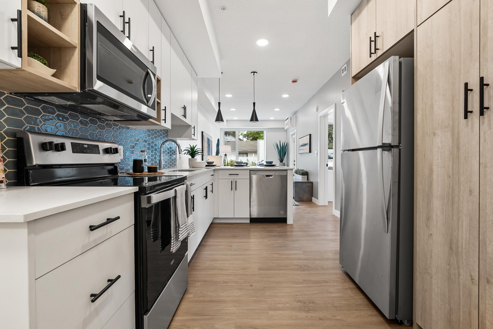 Bravo Apartments - Photo 5