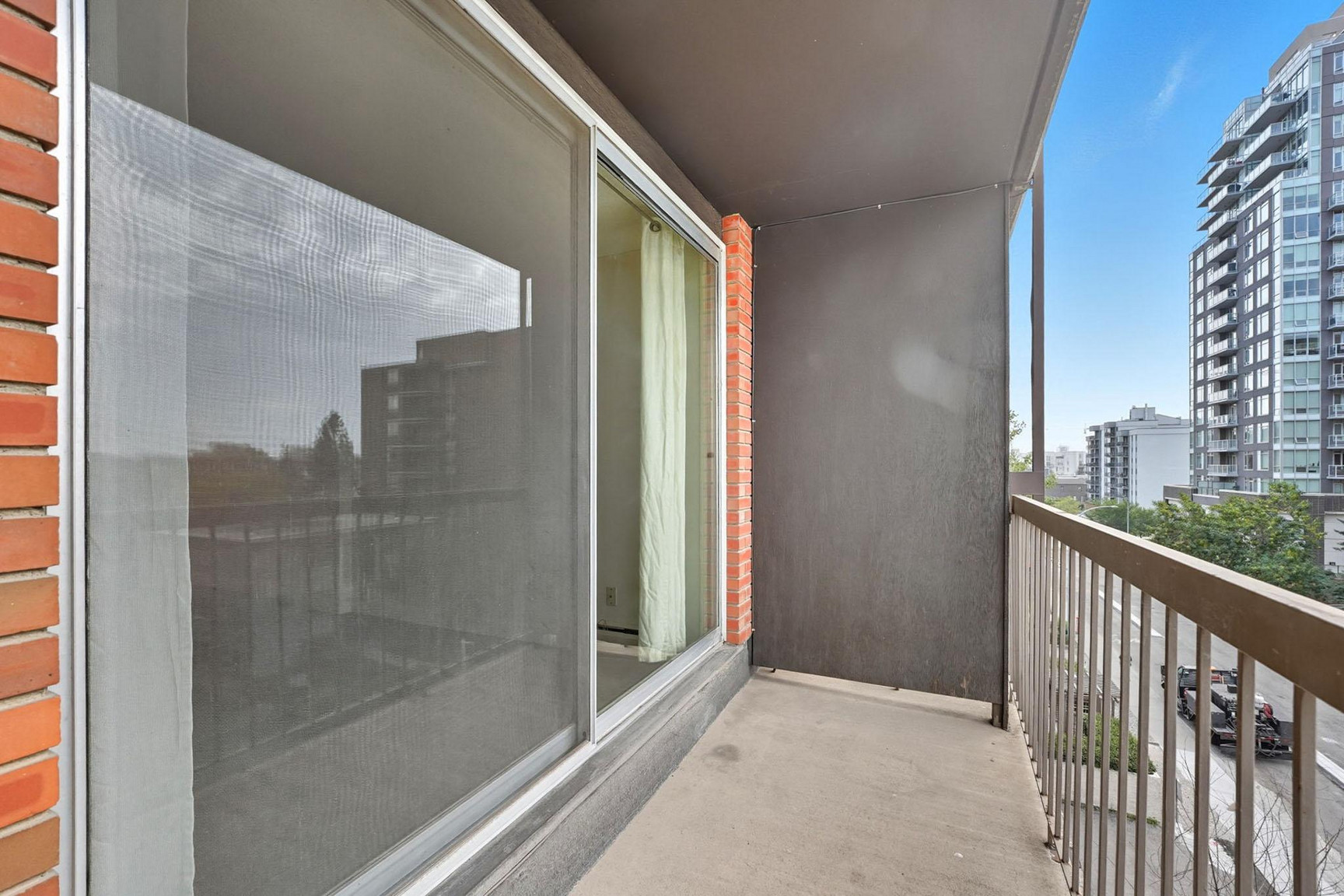 Westbury House Apartments - Photo 9