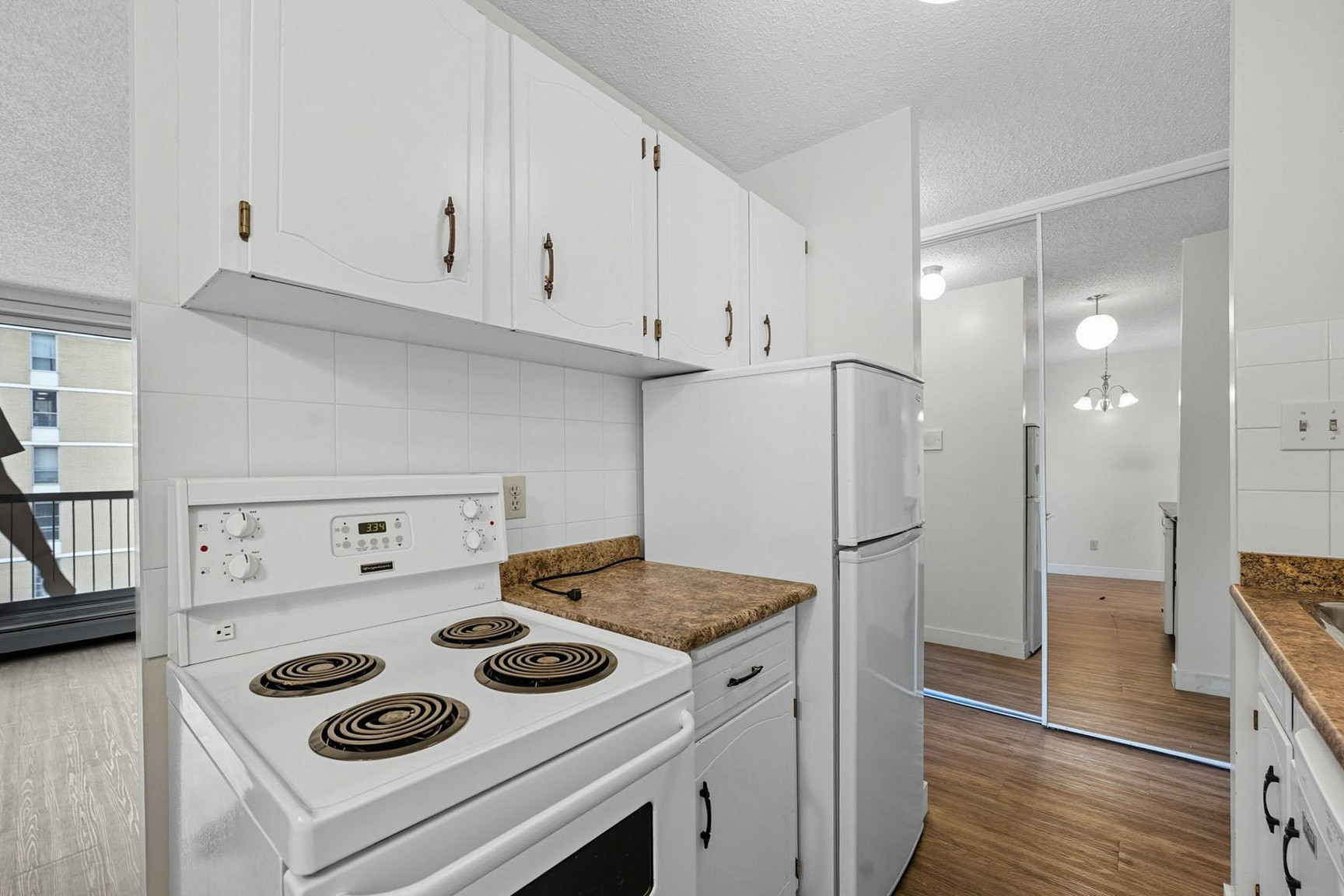 Westbury House Apartments - Photo 5