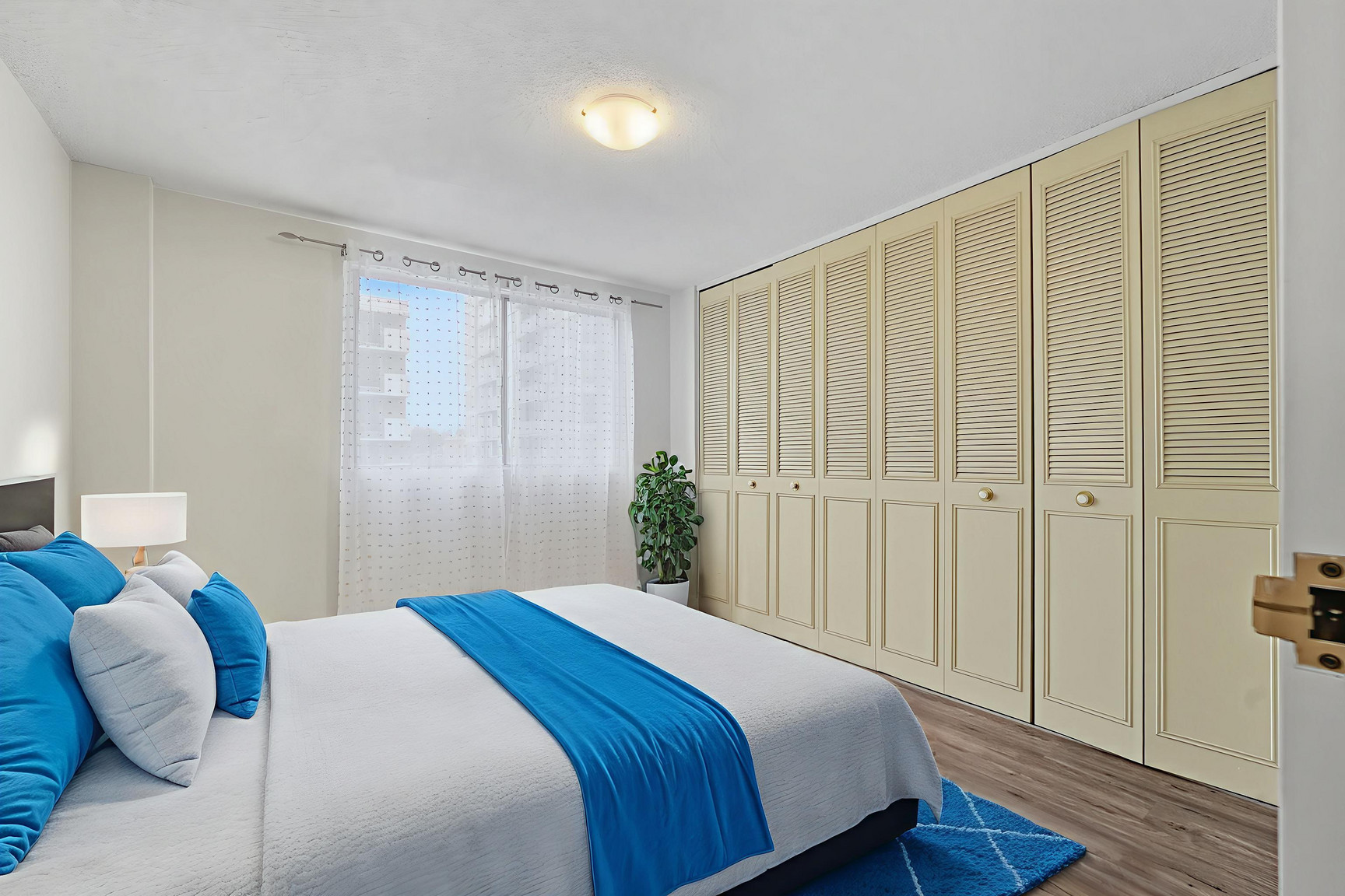 Westbury House Apartments - Photo 4