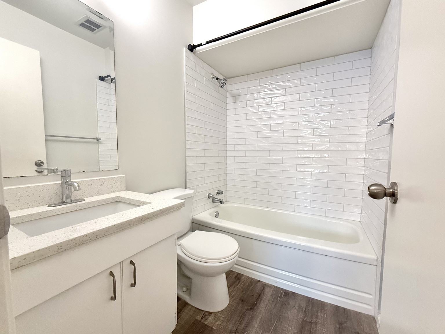 Wynton Manor - Photo 18