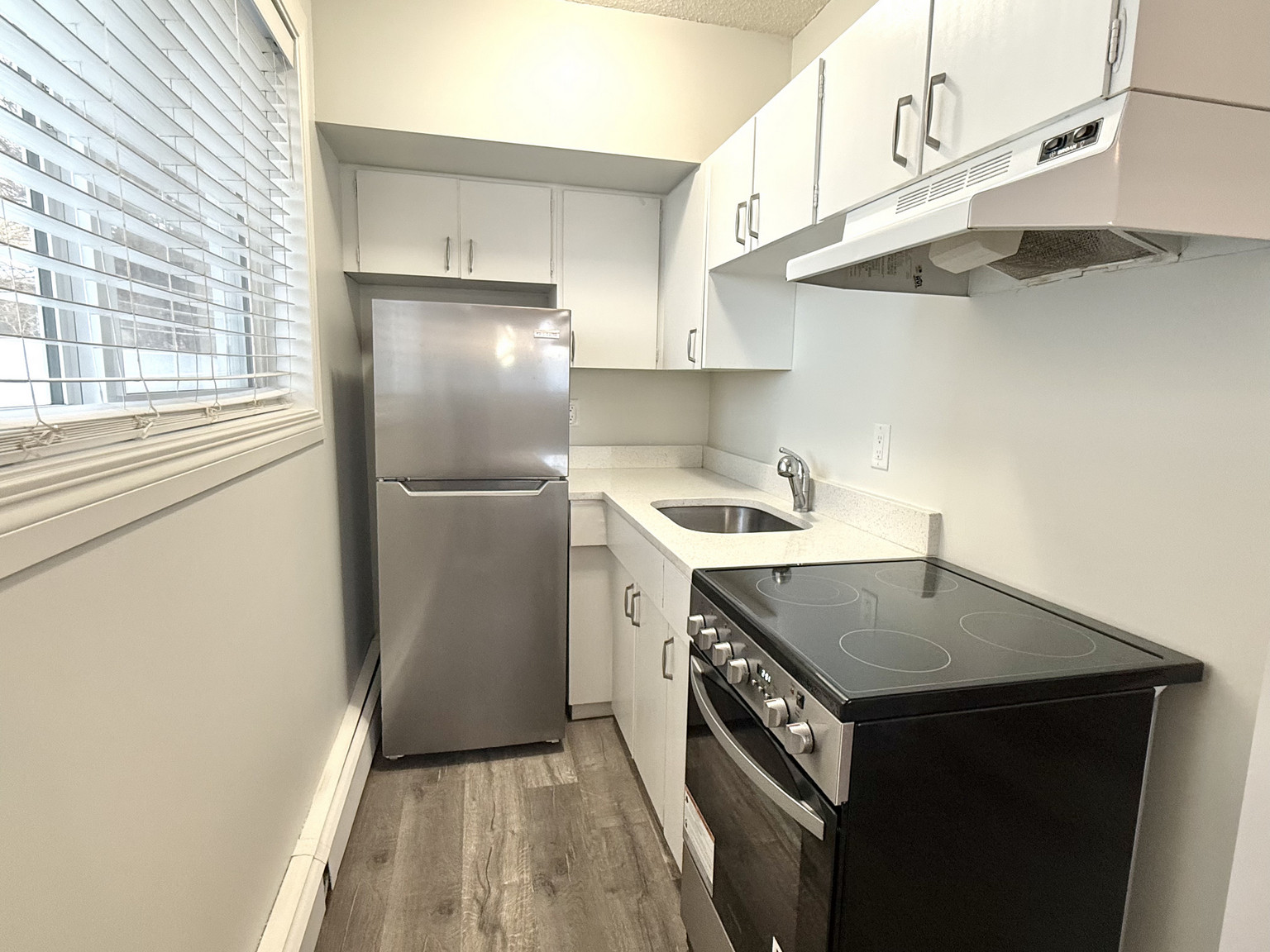 Wynton Manor - Photo 16