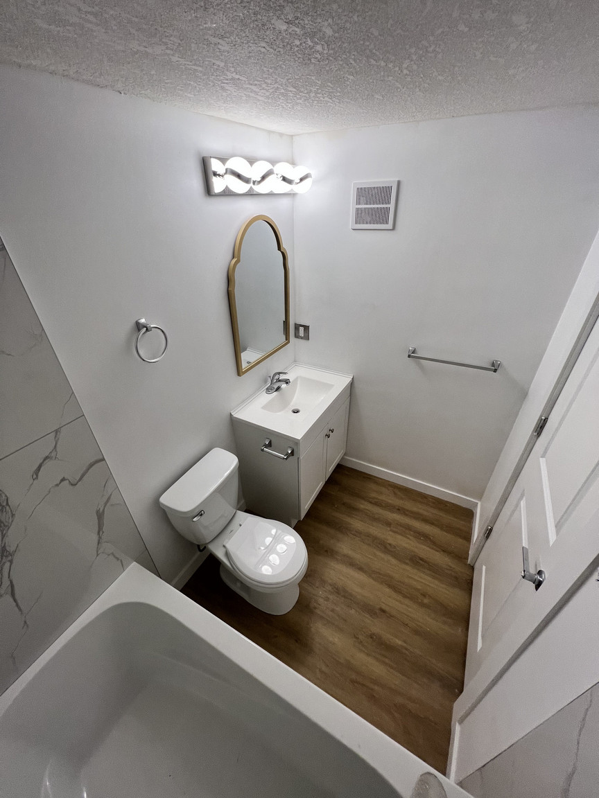 Richmond Manor Apartments - Photo 5