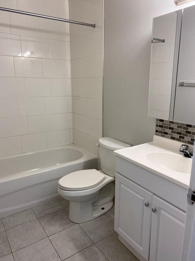 Darren Manor - Photo 6
