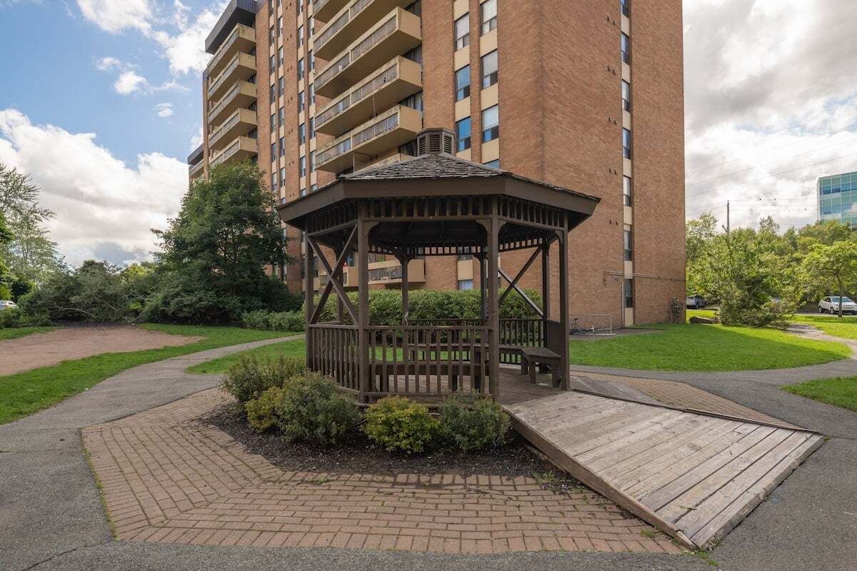 Bayers Park Apartments - Photo 8