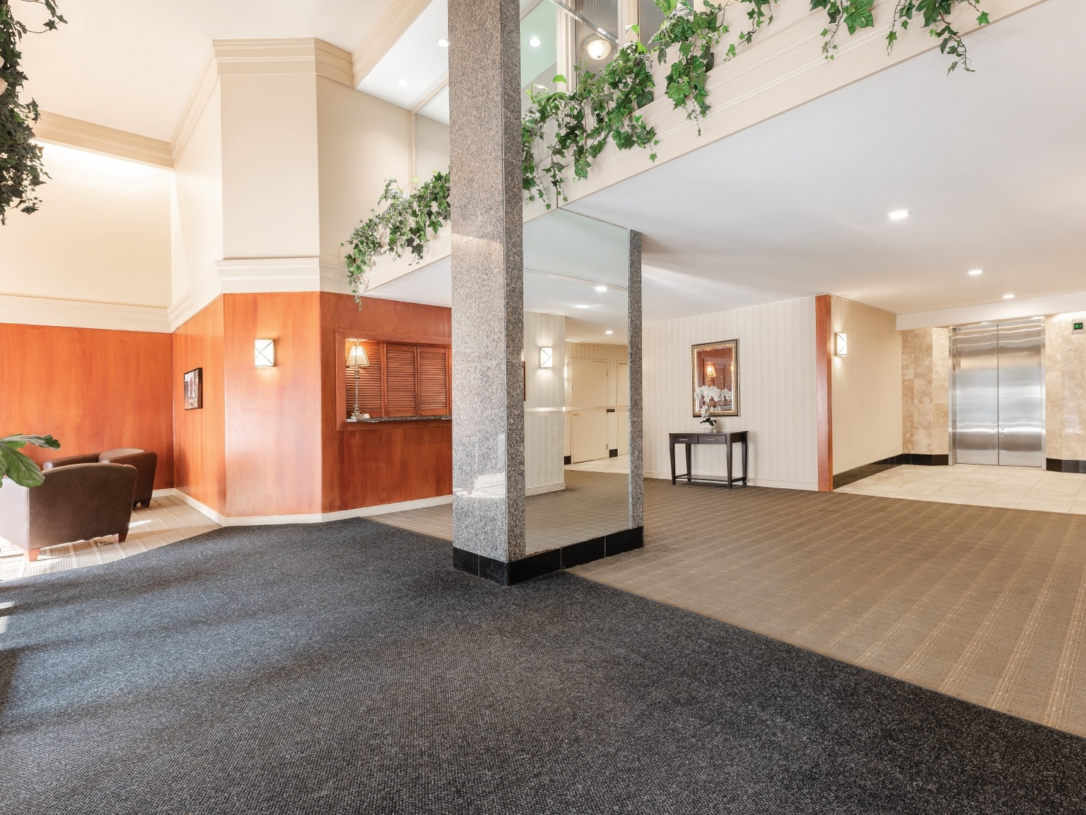 Peninsula Place - Photo 4