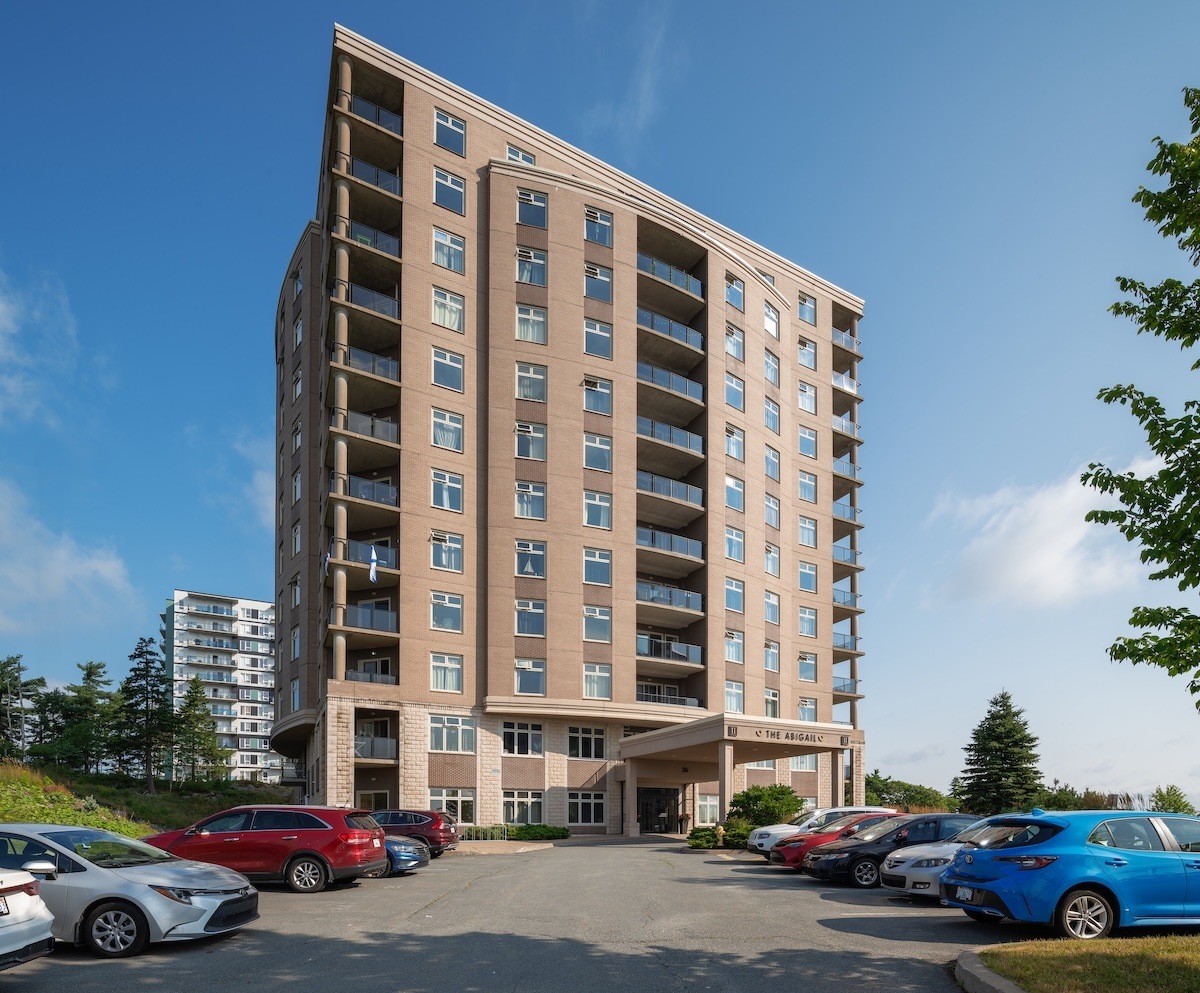 The Abigail Apartments - Photo 3