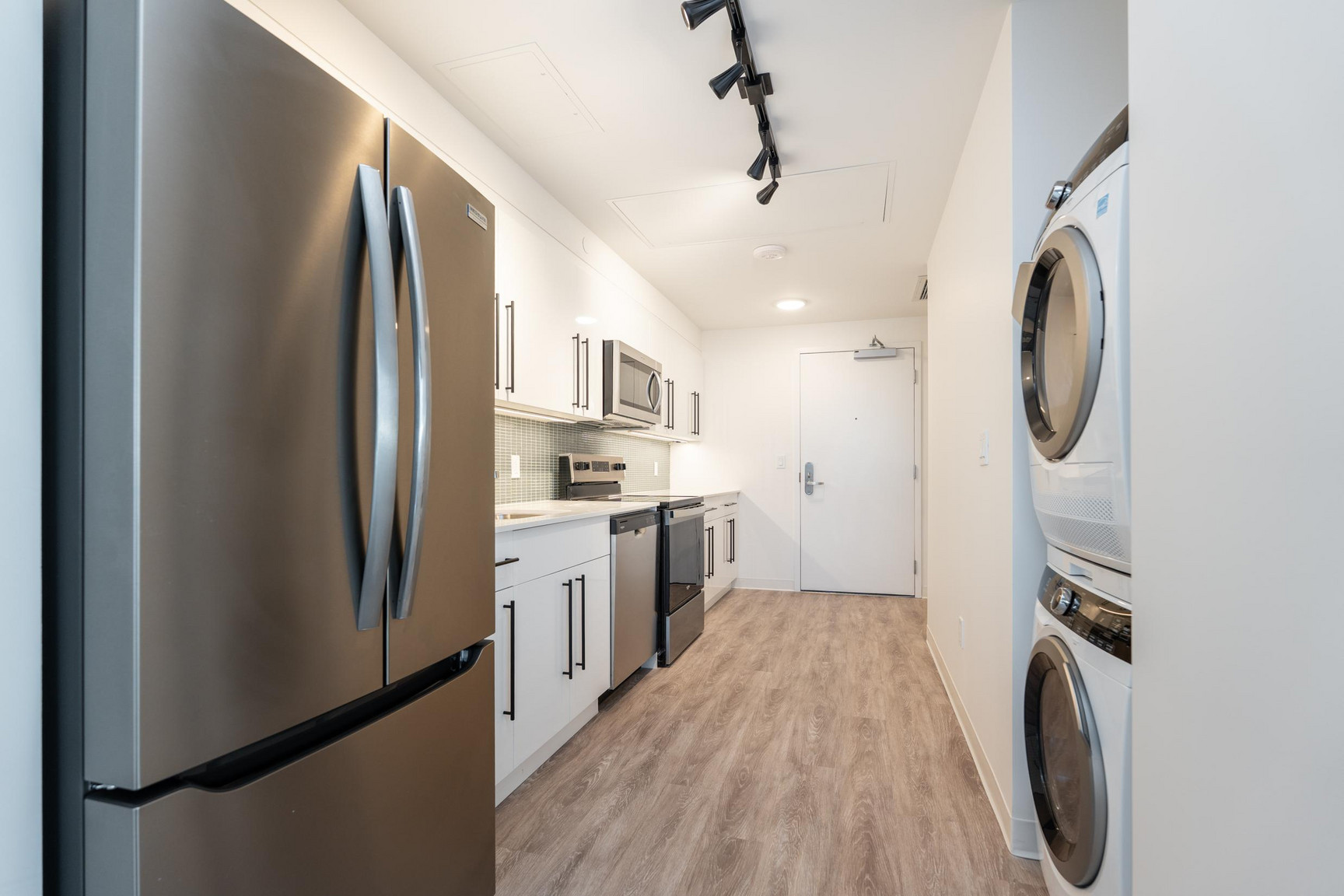 Solara Flats - Photo 12