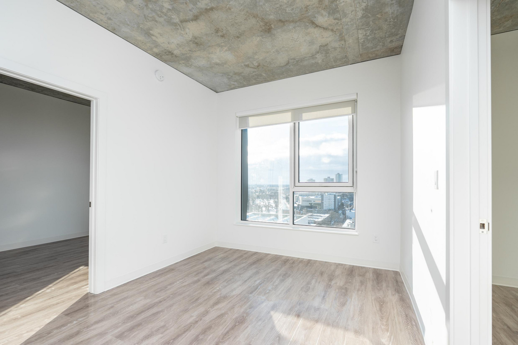 Solara Flats - Photo 7