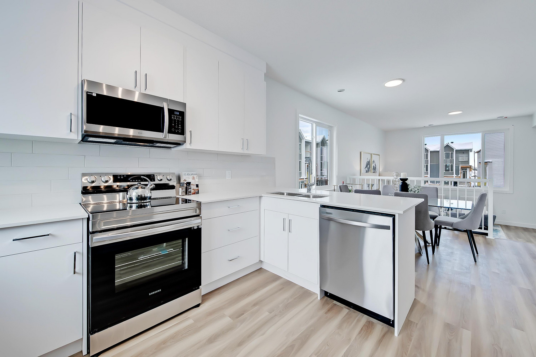 Saddleridge Avas - 3 Bedroom - Photo 3