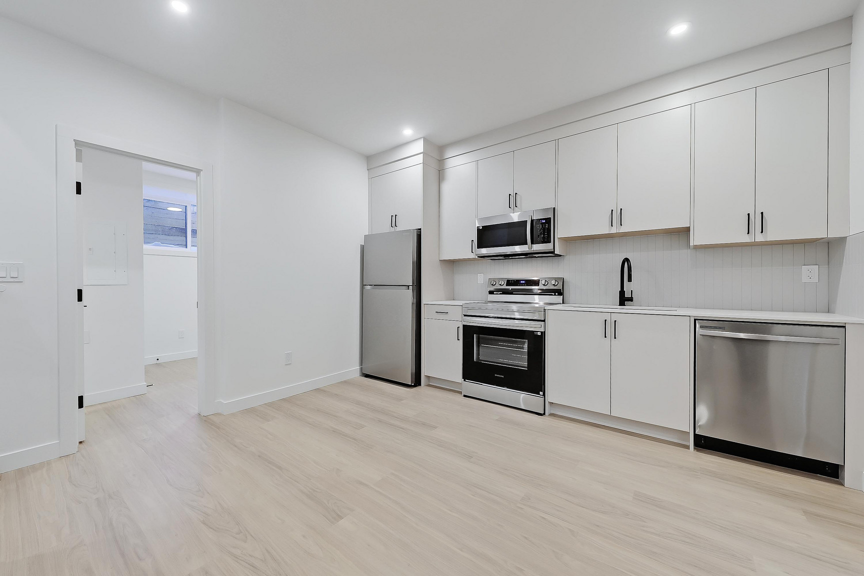 Tuxedo Park Avas - Photo 13