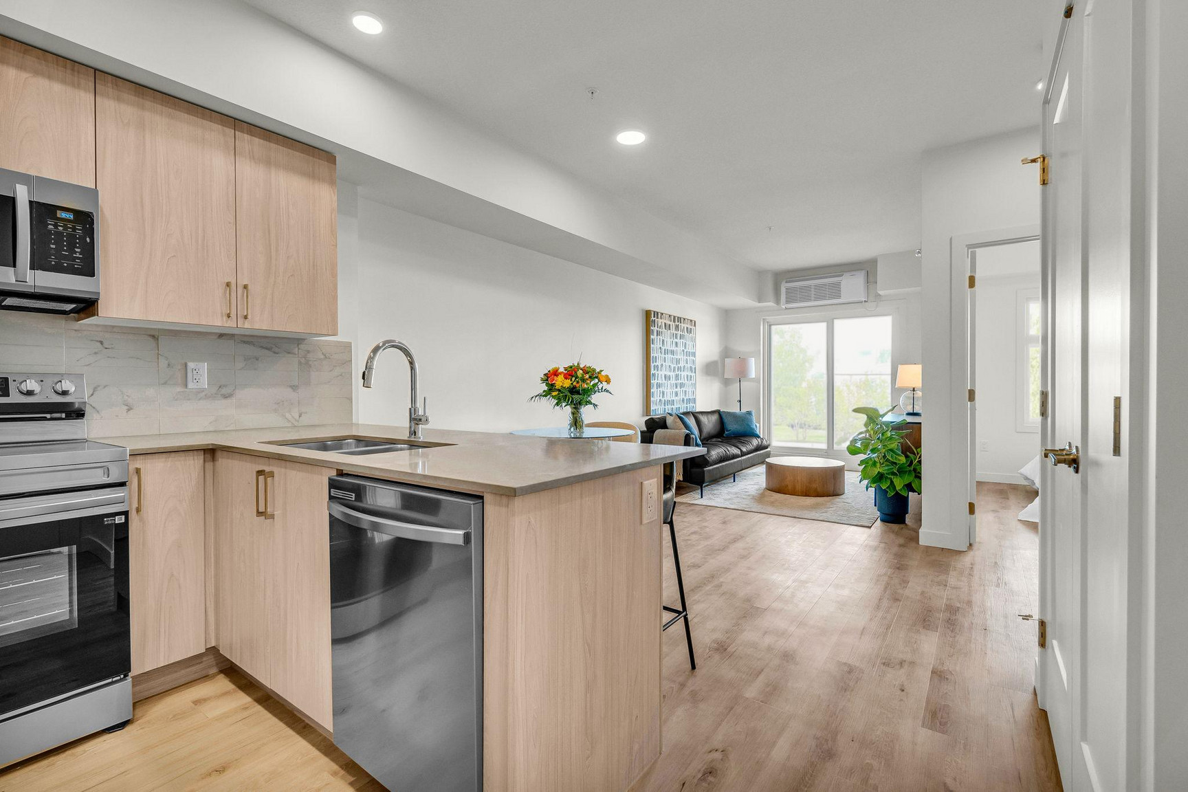 East Village - Brand New Apartment in St. Albert | Rooftop Patio, Pet Friendly, Underground Parking - Photo 9