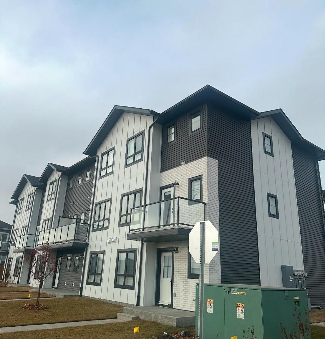East Pine Apartments & Townhomes - Photo 8