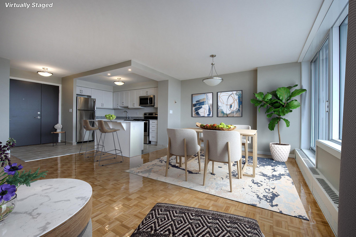 宮川大聖 Etrarium Room Wear Brown White 1439 George Street, White Rock for Rent | Semiah Townhouse