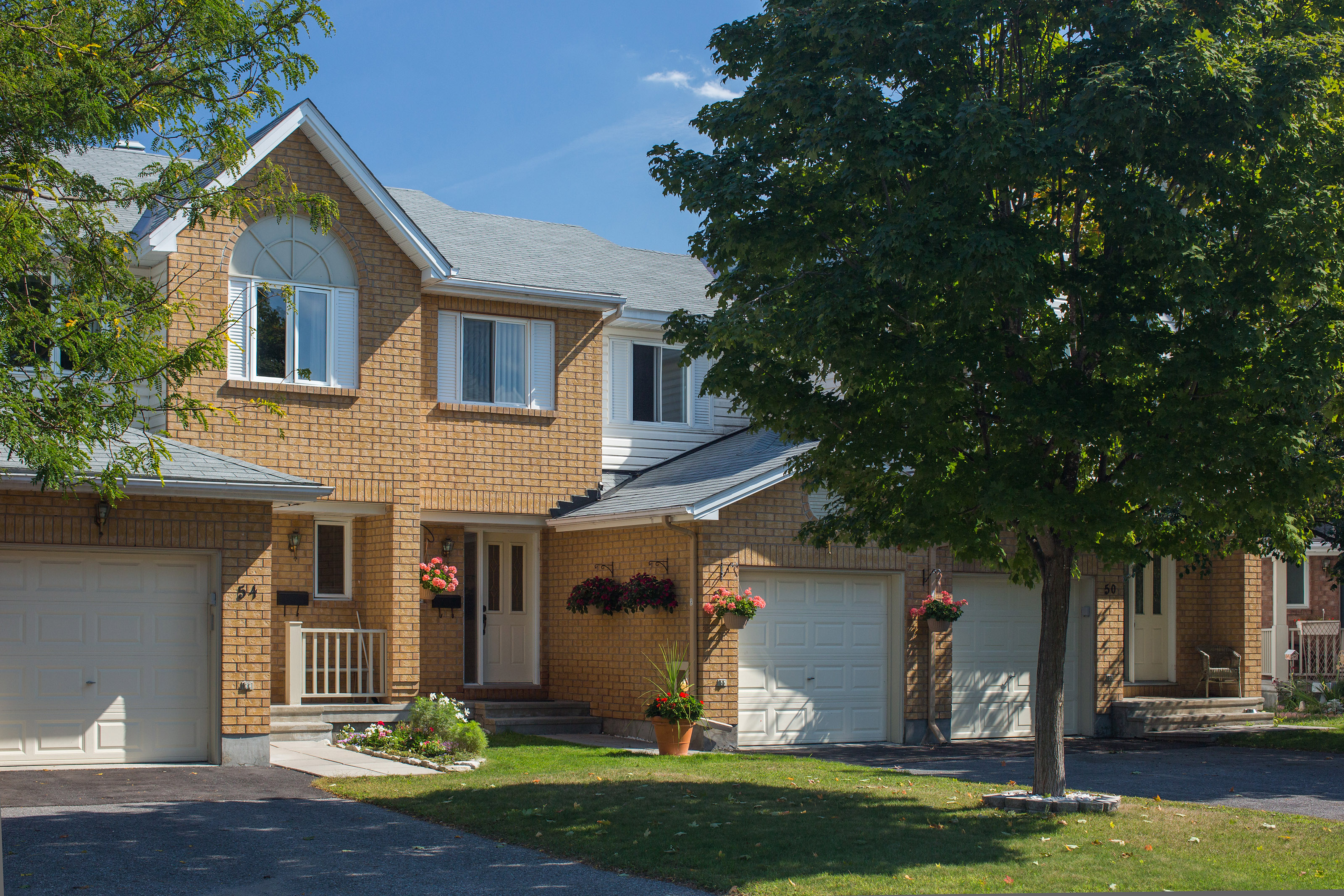 2 Tamara Way, Ottawa, ON K2M 2N6 — photo 1