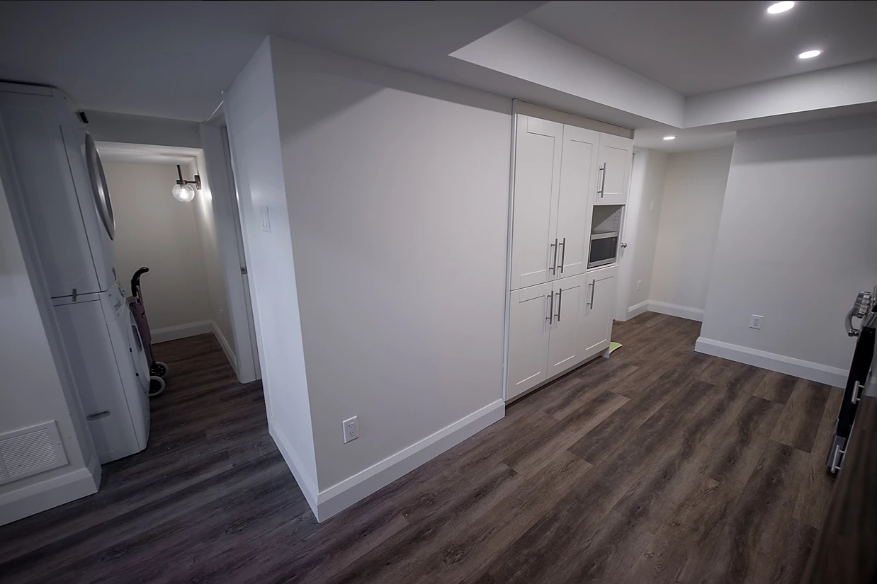 858 Bronson Avenue - Photo 7