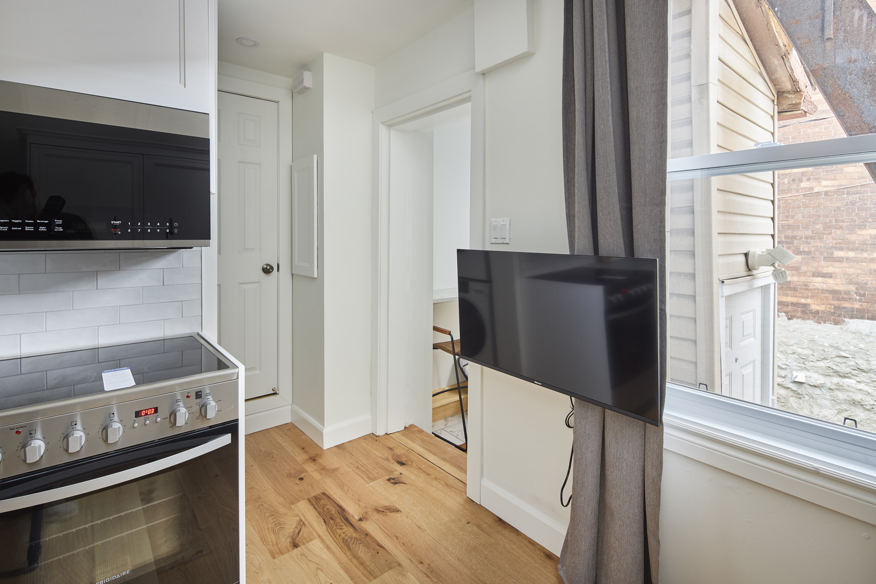 327 Catherine Street - Photo 7