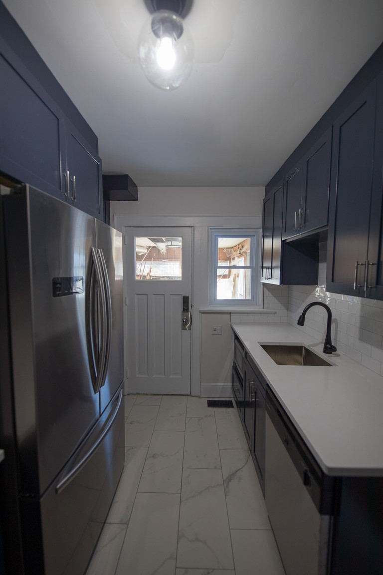 858 Bronson Avenue - Photo 13