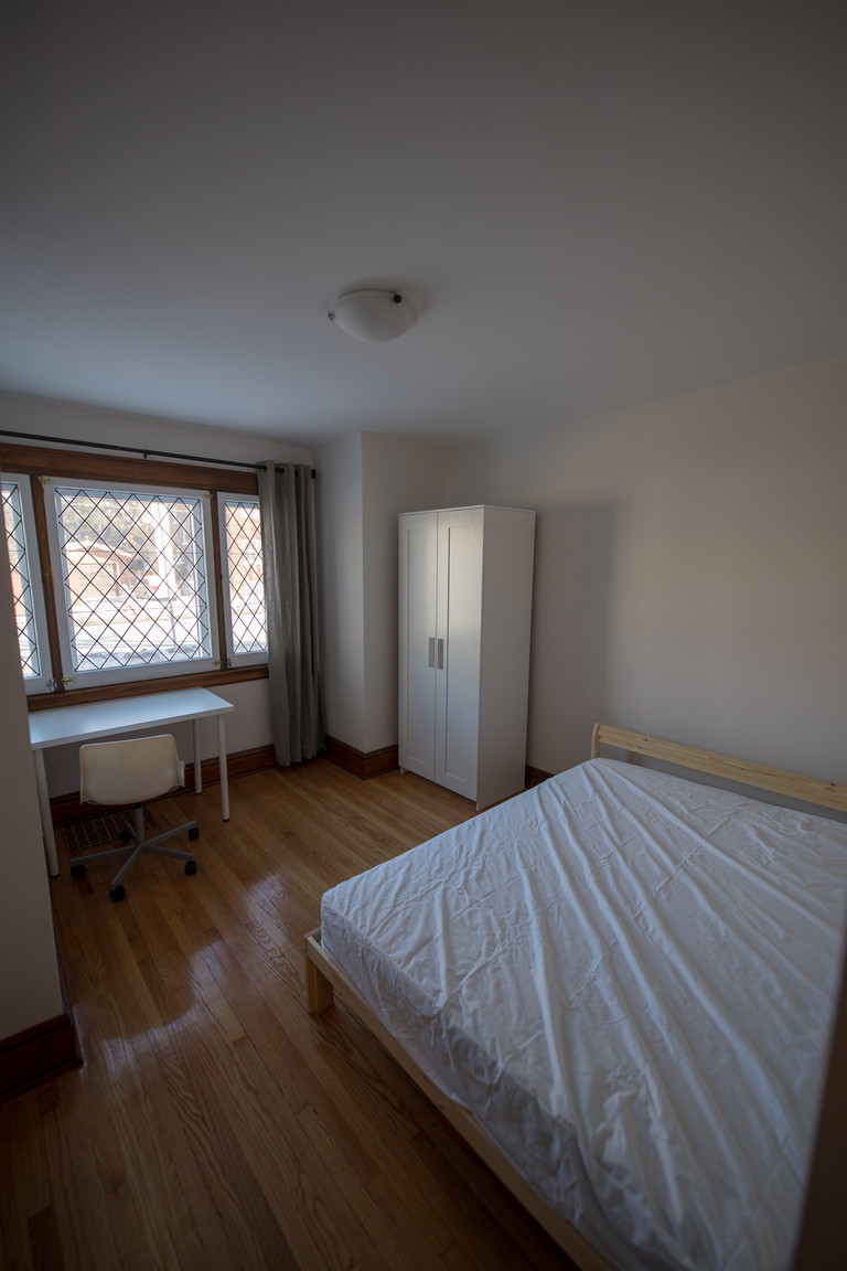 858 Bronson Avenue - Photo 15