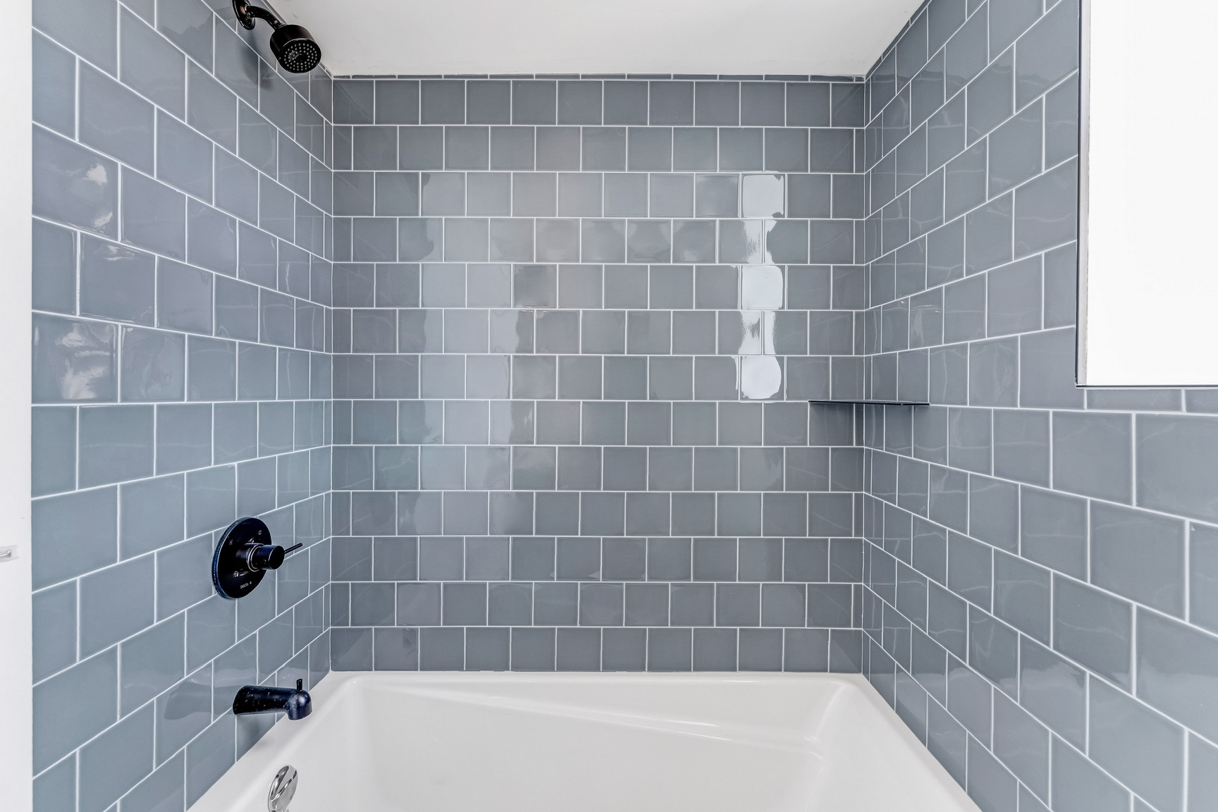 658 Somerset Street West - Photo 9