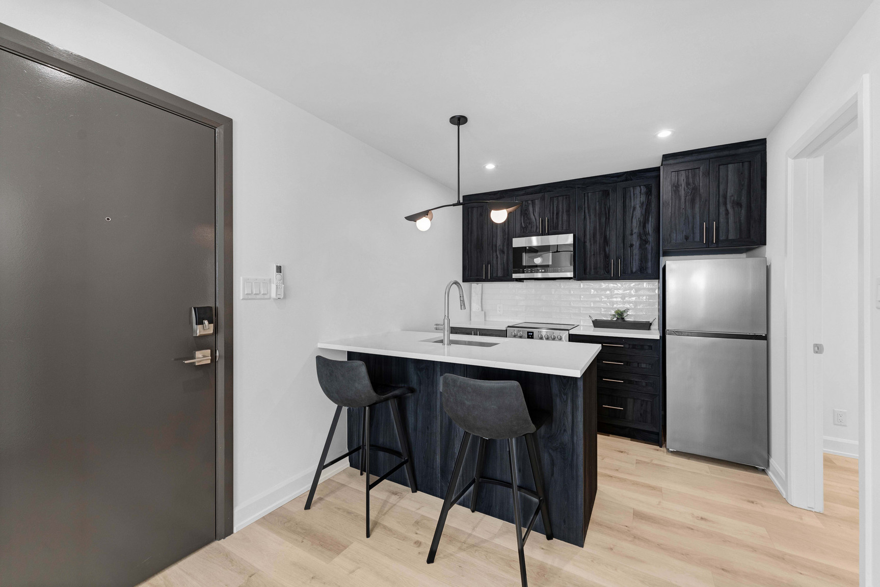 658 Somerset Street West