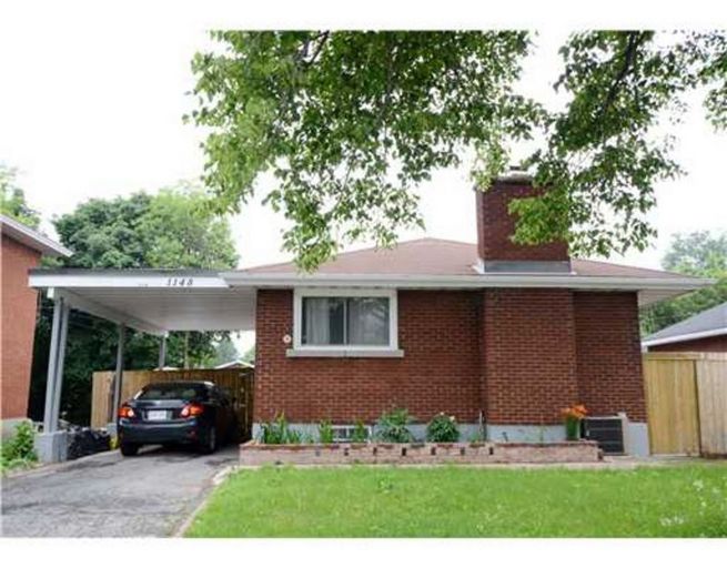 1148 Woodroffe Avenue