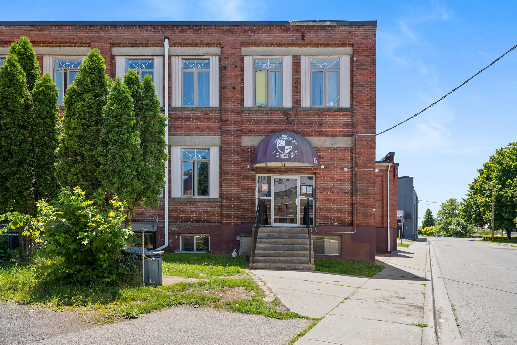 27 Bridge Street