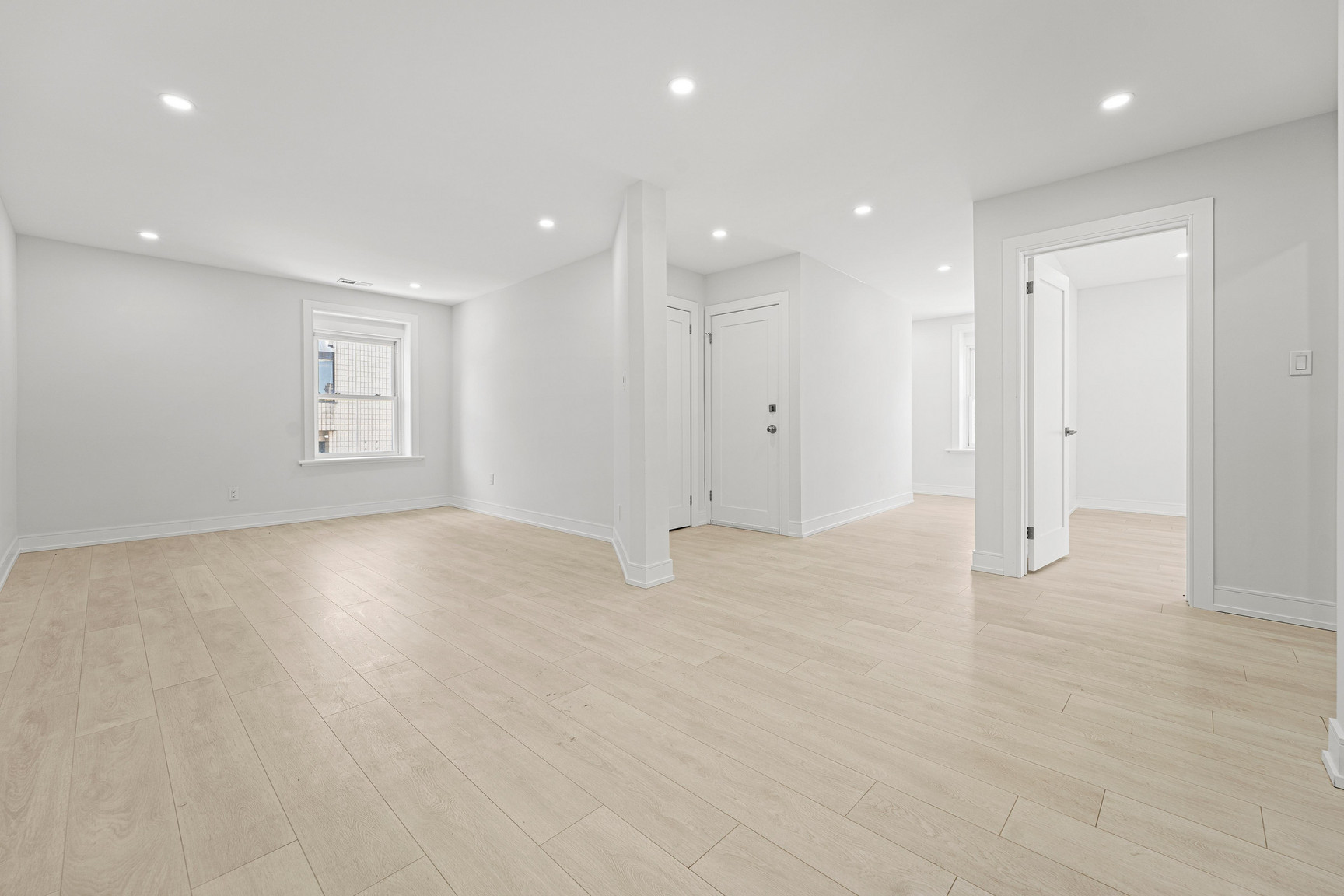 35 Wellington Street - *SPECIAL PROMOTION: One Month Free Rent! - Photo 7