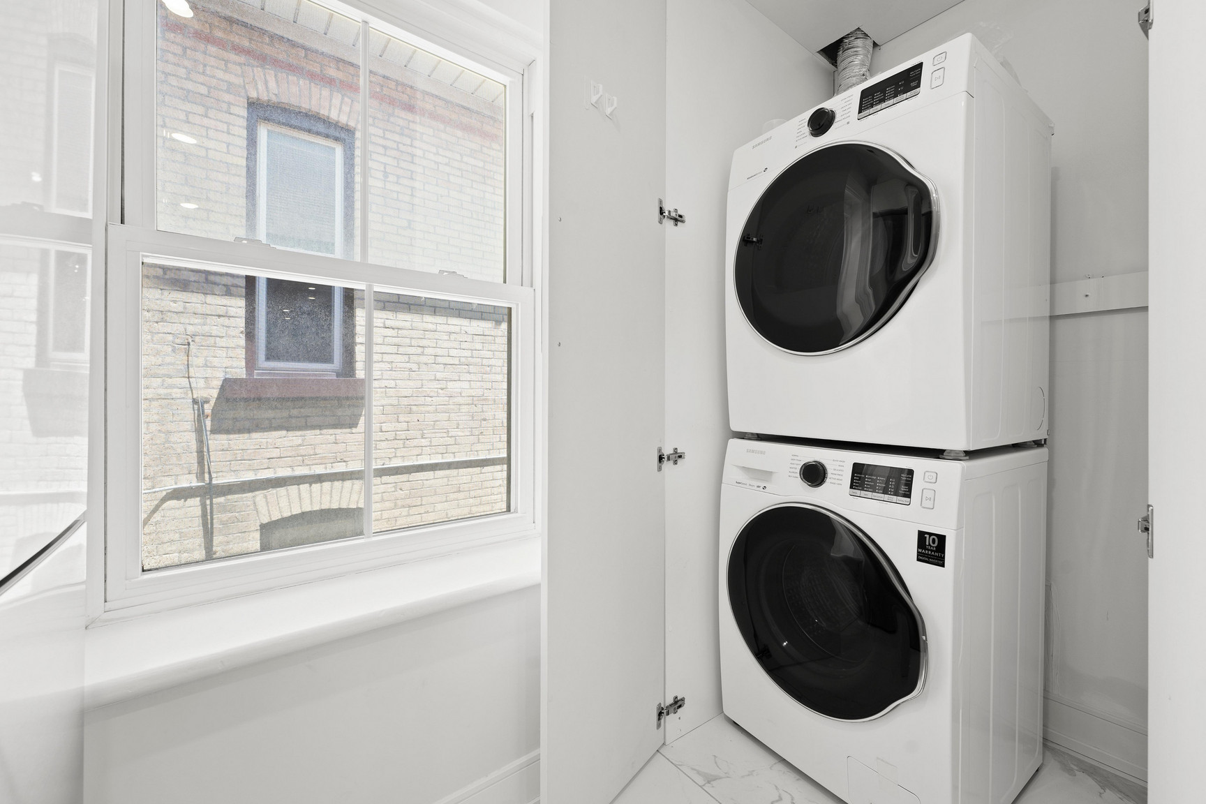 35 Wellington Street - *SPECIAL PROMOTION: One Month Free Rent! - Photo 8