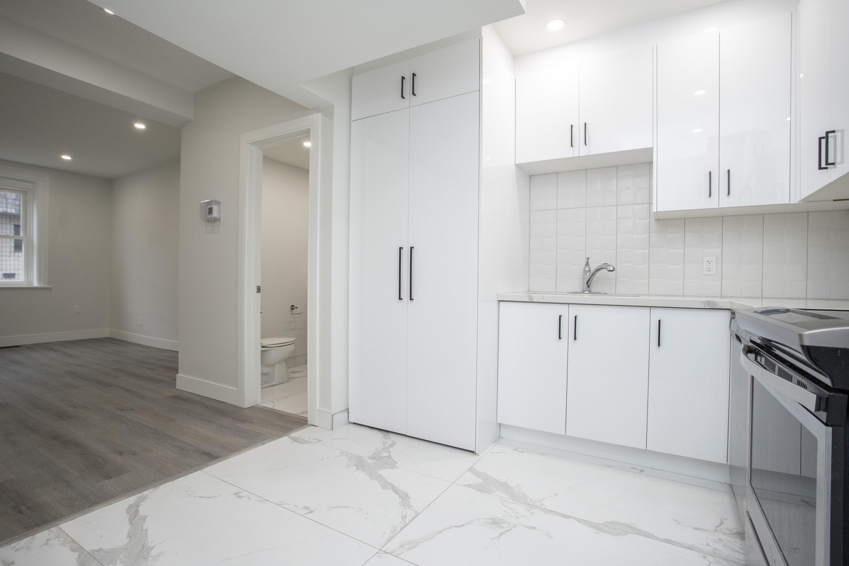 35 Wellington Street - *SPECIAL PROMOTION: One Month Free Rent! - Photo 11
